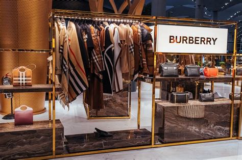 burberry italy scandicci|burberry official store website.